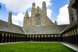 Abbaye Mont Saint Michel Cloitre