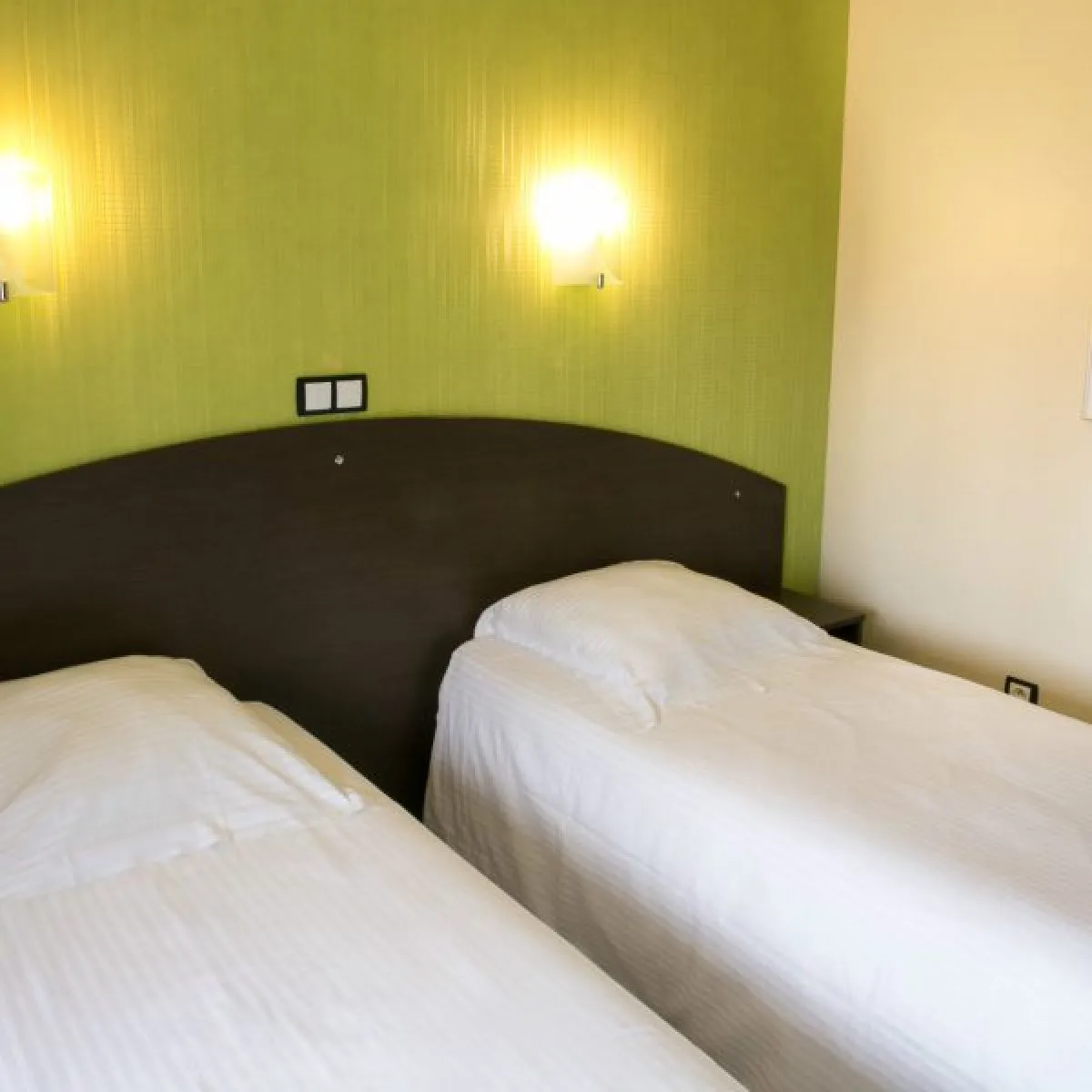 Auberge De La Baie Chambre Twin 600x600@2x